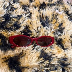 Red Cat-Eye Sunglasses - Women's Fashion Accessory
